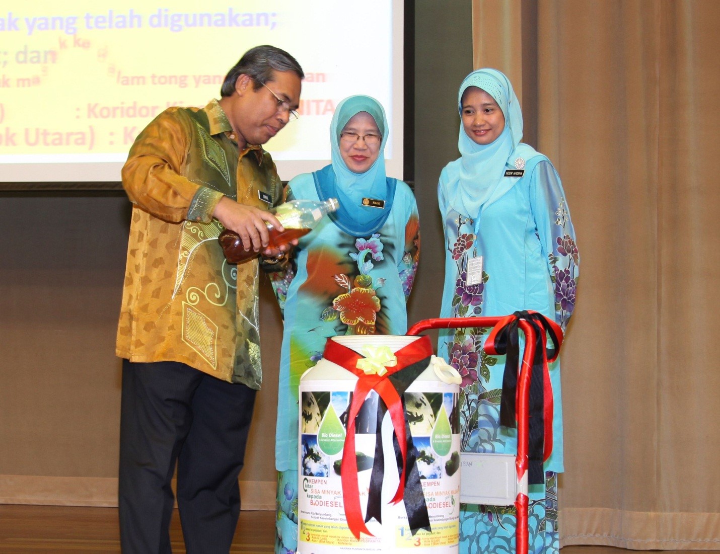 2PERHIMPUNAN BHEUU BULAN OKTOBER 2013