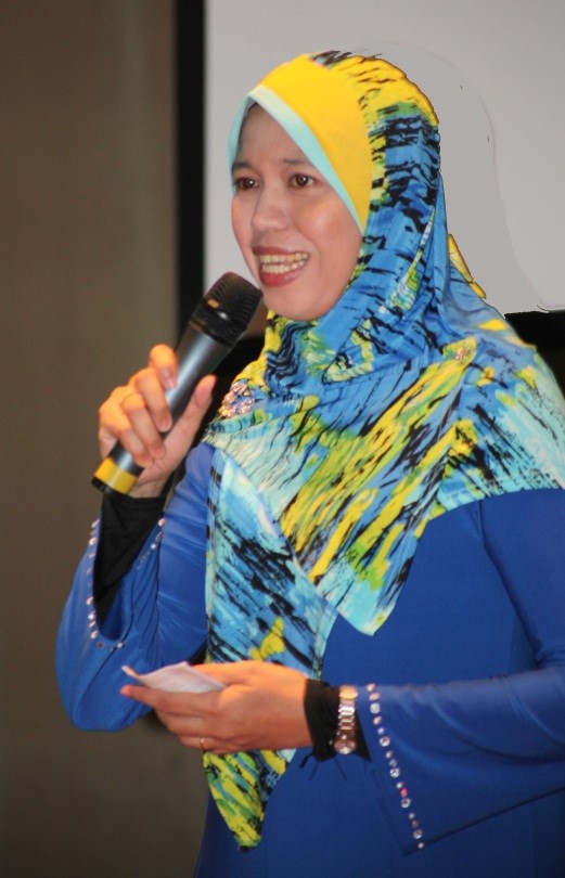 6PERTANDINGAN BERBALAS PANTUN BHEUU 2013