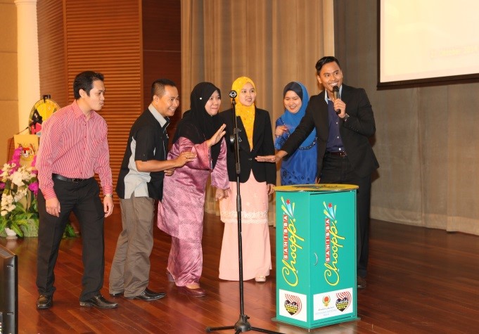 12PERTANDINGAN CABARAN BIJAK BAHASA BHEUU 2014