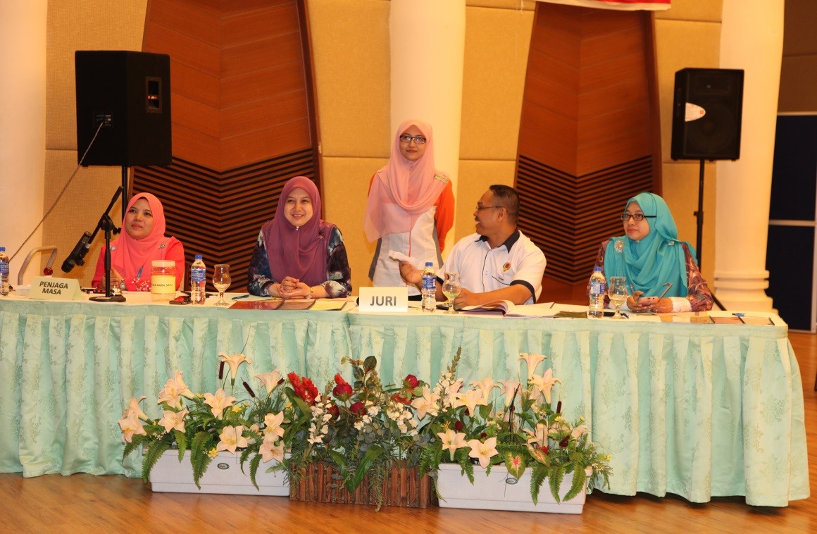 3PERTANDINGAN CABARAN BIJAK BAHASA BHEUU 2014
