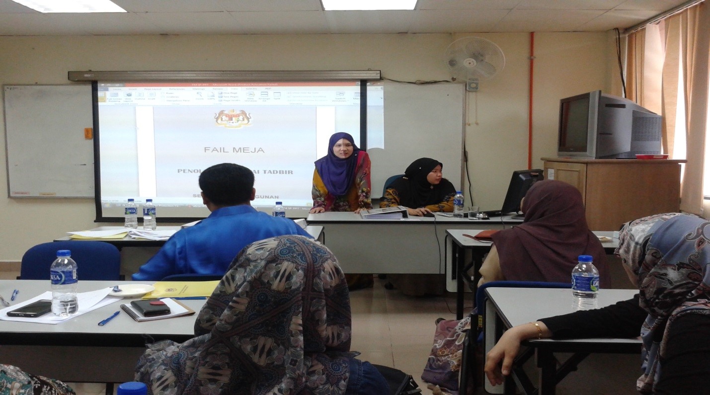 4BENGKEL PEMURNIAAN MPK DAN FAIL MEJA