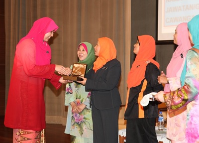 06 Perhimpunan bulan jan2015