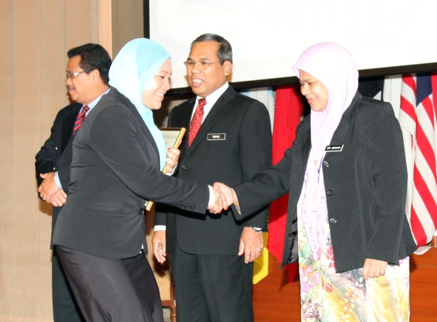 2PERHIMPUNAN_BULAN_JULAI2012