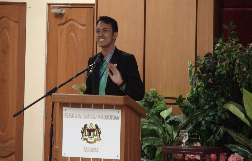2kuching08122011