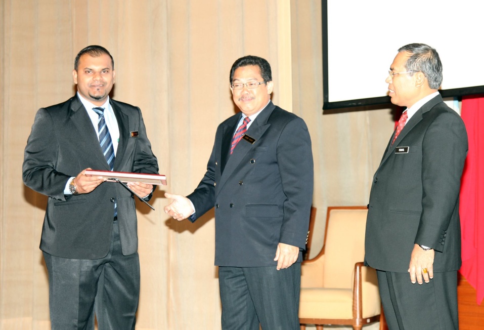 3PERHIMPUNAN_BULAN_JULAI2012