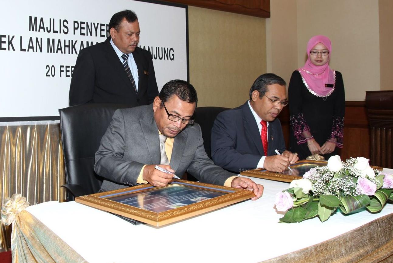 5Majlis_Penyerahan_LAN_Mahkamah