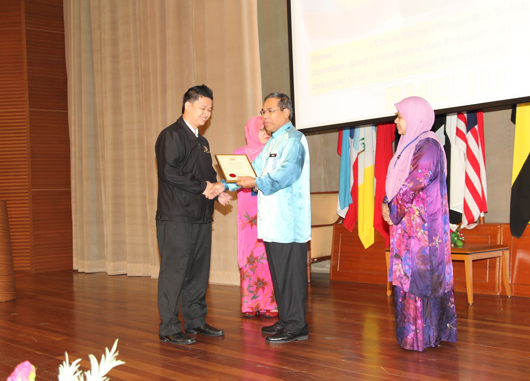 8PERHIMPUNAN_BHEUU_SEPT2012