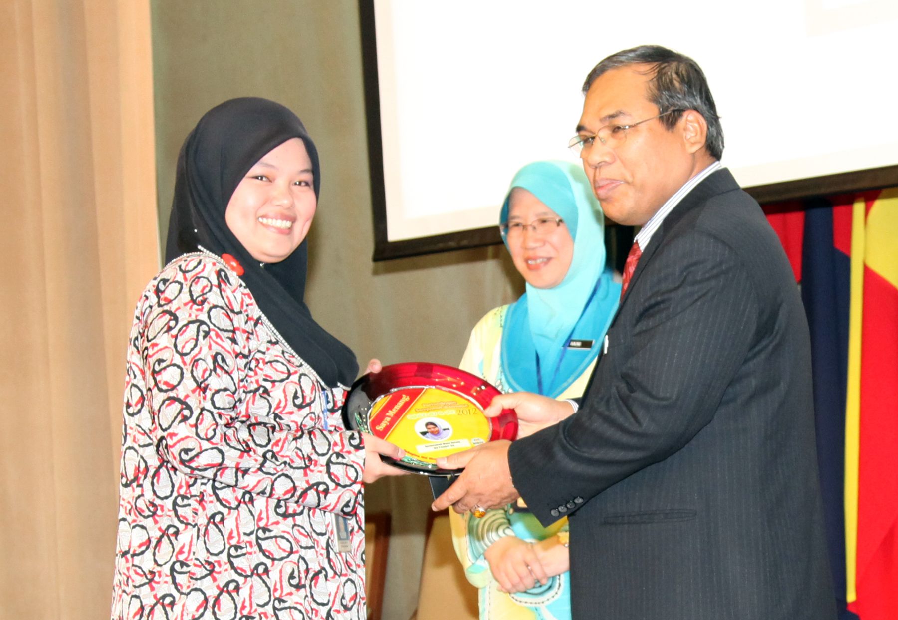 9PERHIMPUNAN_BULANAN_BHEUU_OGOS_2012